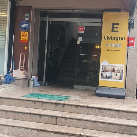 E Livingtel Hotel Seoul Bagian luar foto