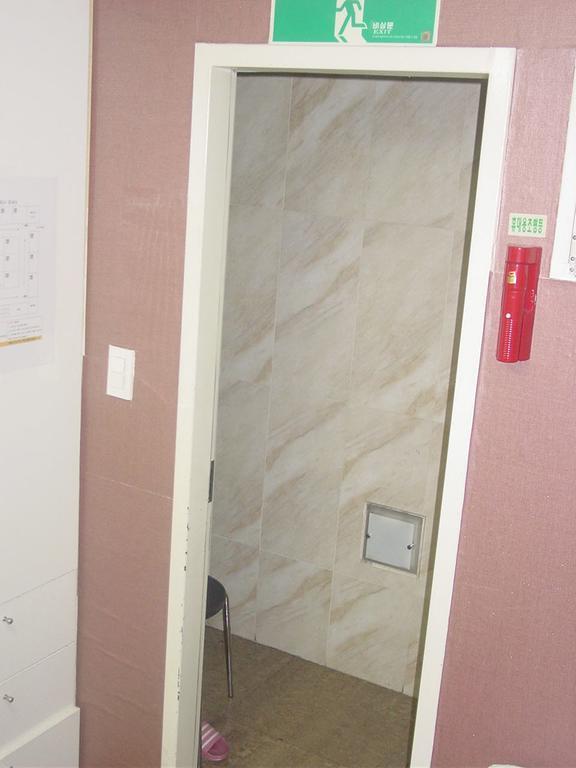 E Livingtel Hotel Seoul Bagian luar foto