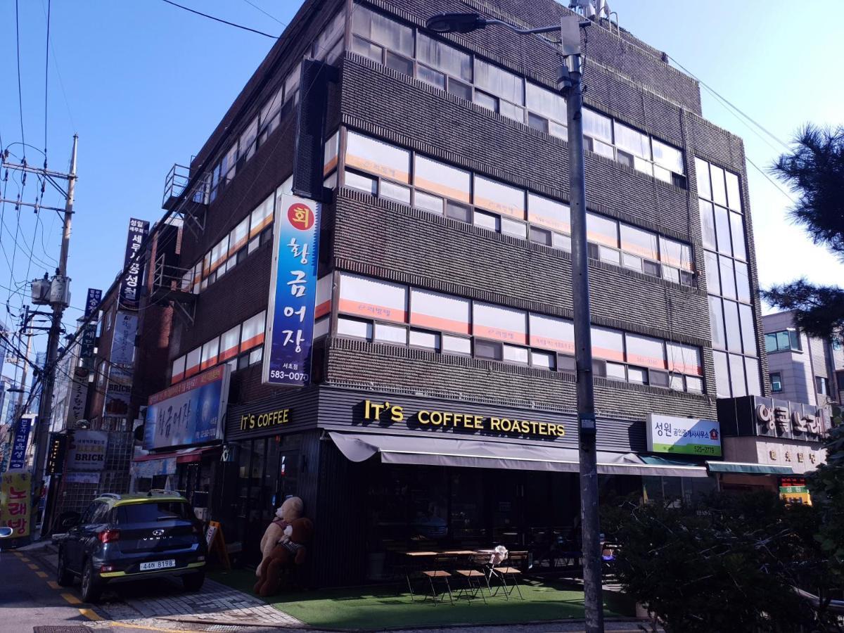 E Livingtel Hotel Seoul Bagian luar foto