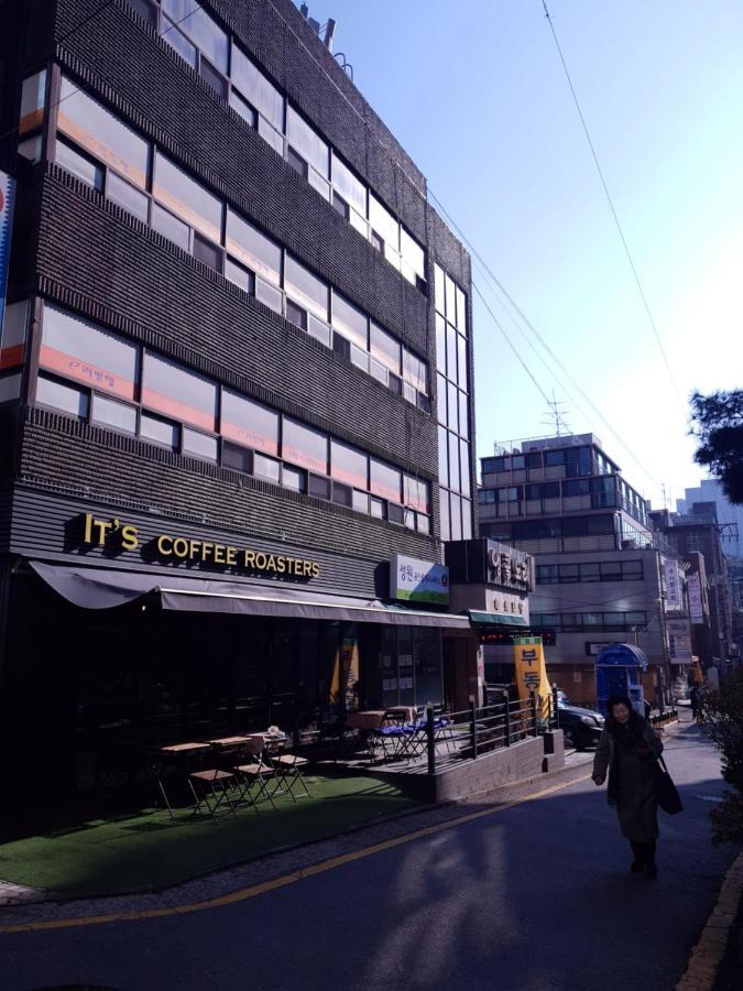E Livingtel Hotel Seoul Bagian luar foto